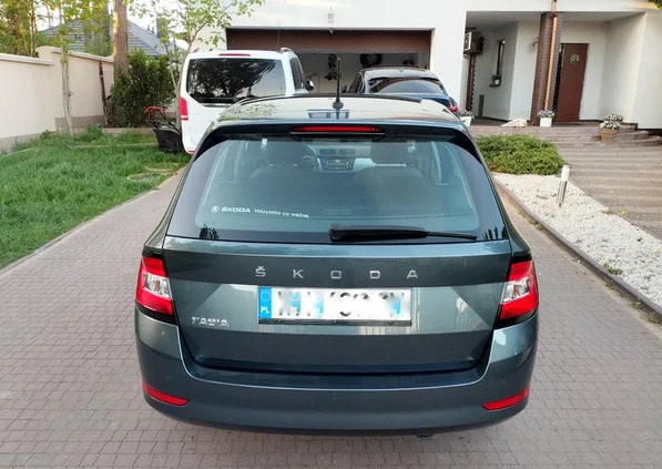 Skoda Fabia cena 29900 przebieg: 167000, rok produkcji 2020 z Brześć Kujawski małe 211